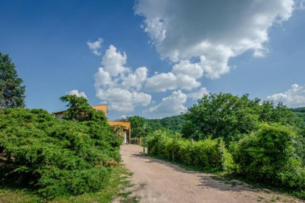 Gite Du Mont Plaisir Villa Chouvigny Luaran gambar